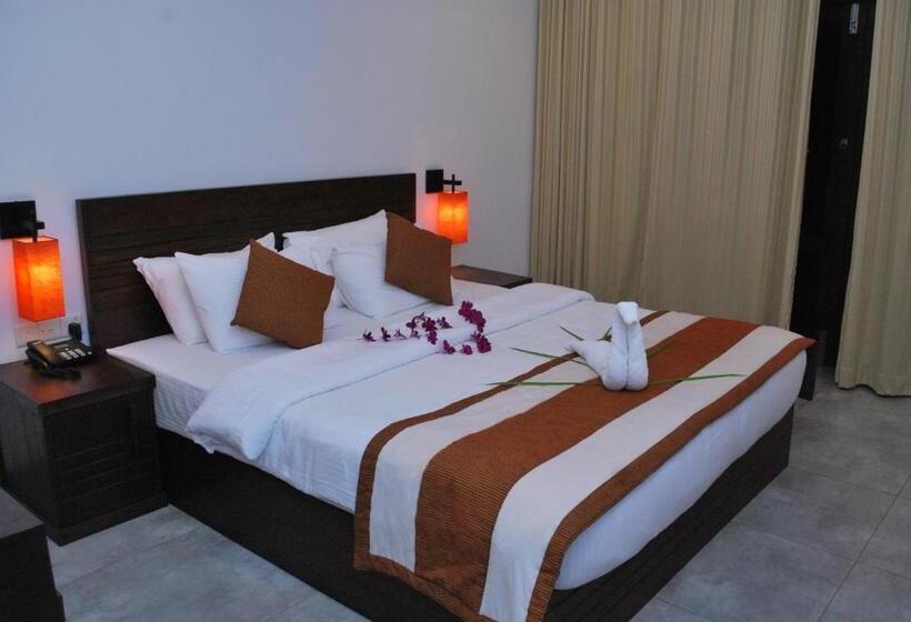اتاق لوکس, Nature Trails Boutique