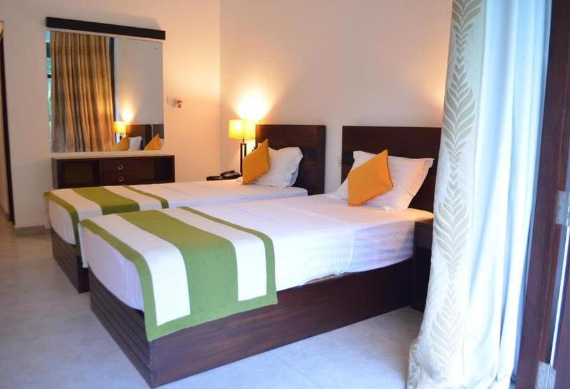 اتاق لوکس, Nature Trails Boutique