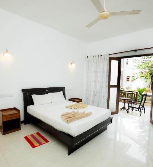 اتاق استاندارد با بالکن, Neptune Bay