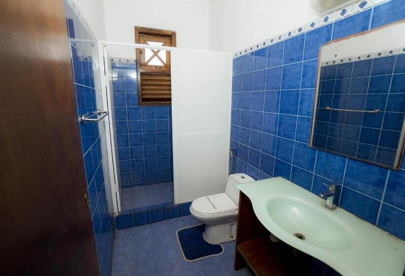 اتاق استاندارد یک تخته با بالکن, Neptune Bay