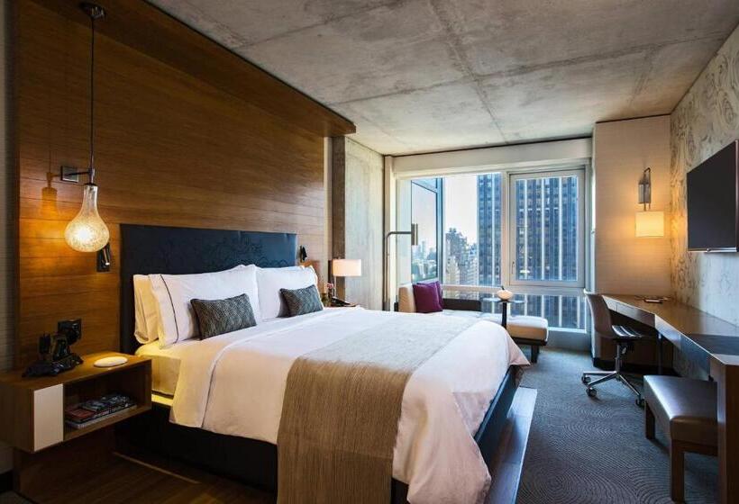 اتاق استاندارد با تخت بزرگ, Renaissance New York Midtown