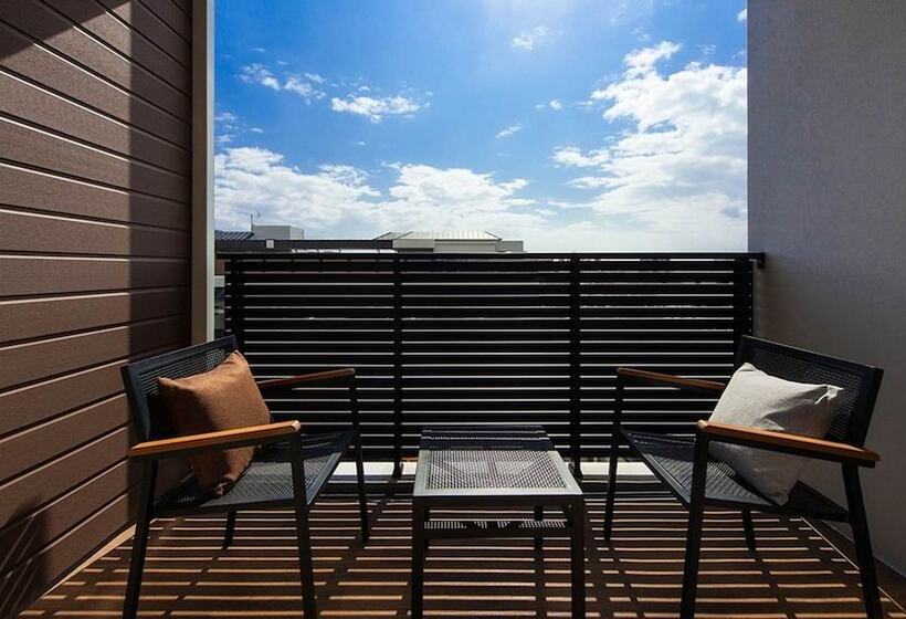 اتاق لوکس با تخت بزرگ, Sakura Terrace The Gallery