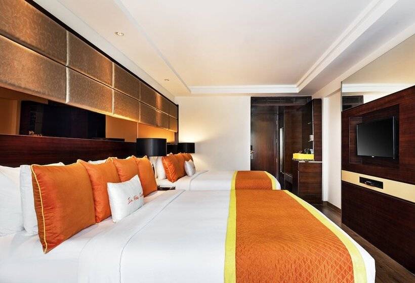 Четырехместный Номер Стандарт, Zone By The Park , Bani Park Jaipur