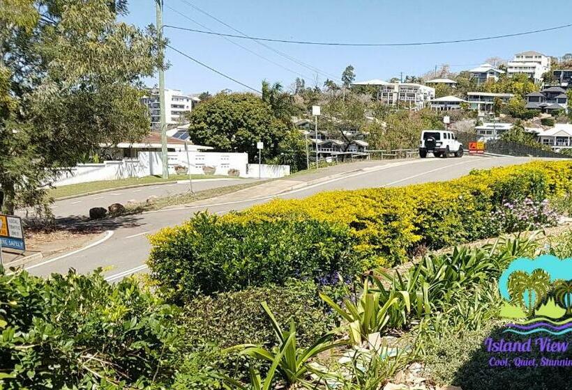 اتاق استاندارد با چشم‌انداز باغ, Island View Motel