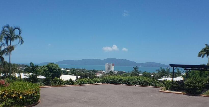 اتاق استاندارد با چشم‌انداز دریا, Island View Motel