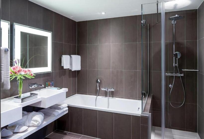 高级套房, Novotel Amsterdam Schiphol Airport