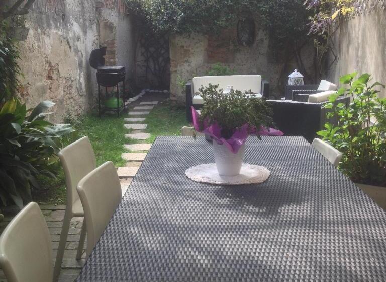 Quarto Triplo Standart, 19 Borgo Cavour