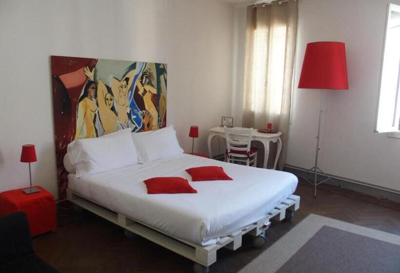 Chambre Triple Standard, 19 Borgo Cavour