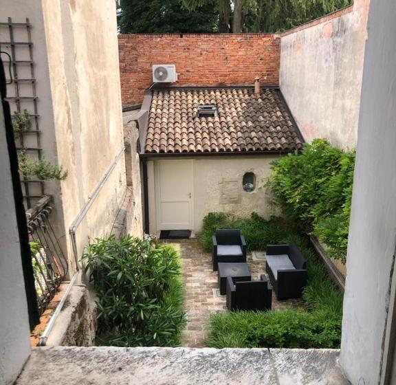 Chambre Standard Vue Jardin, 19 Borgo Cavour