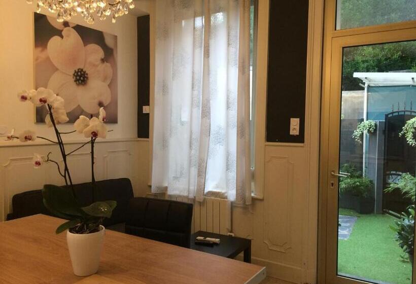 Апартаменты Deluxe 1 Спальня, Villa Louvre Lens