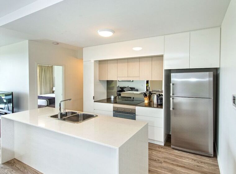 2 Bedrooms Apartment River View, Empire Apartment Hotel Rockhampton