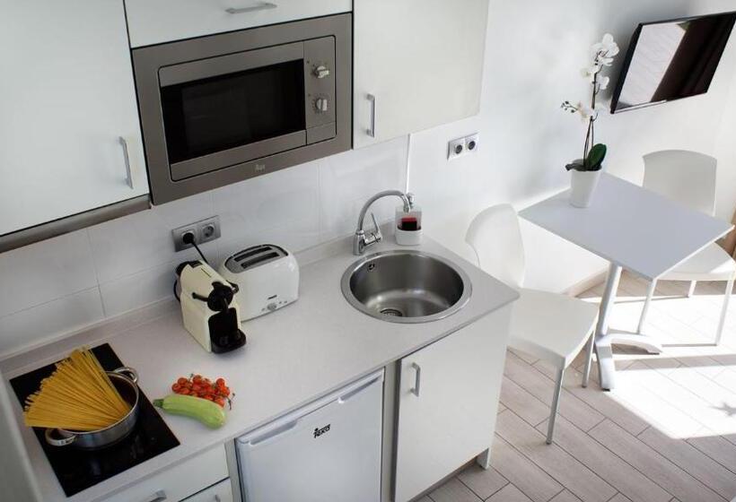 Бунгало с видом на бассейн, Fbc Fortuny Resort - Adults Only