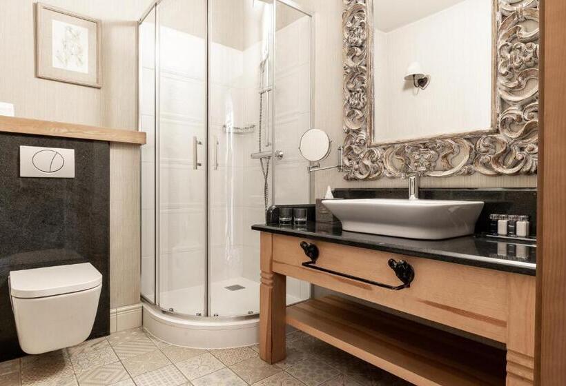 جناح, Aries Hotel & Spa Zakopane