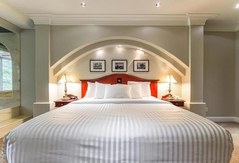 سوئیت با وان آب گرم, Crown Isle Resort & Golf Community