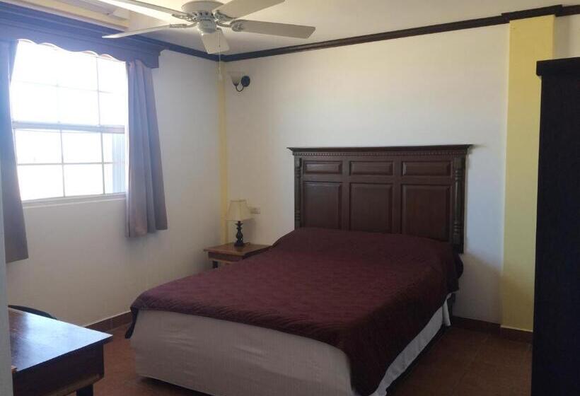اتاق استاندارد, Easy Inn