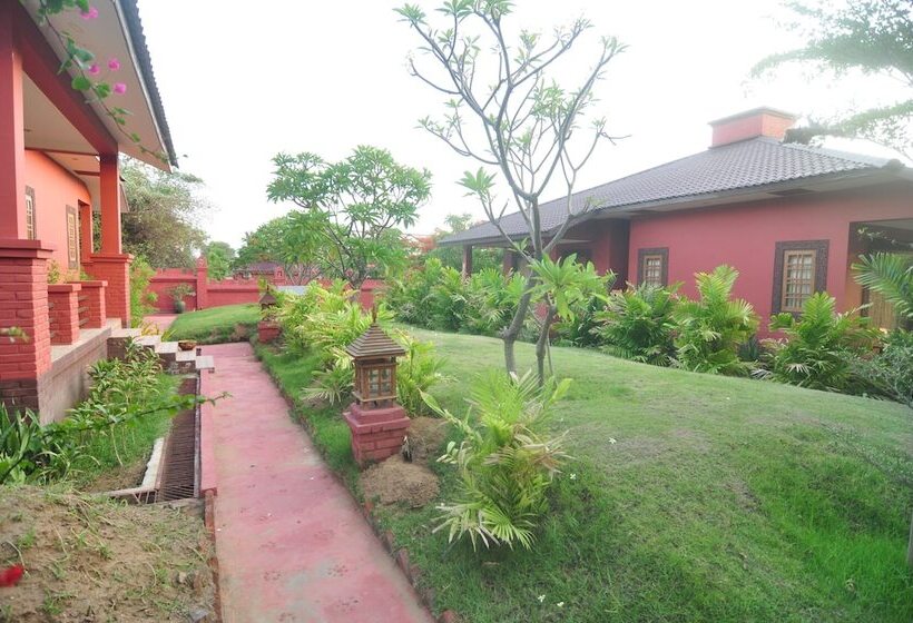 اتاق لوکس, Gracious Bagan