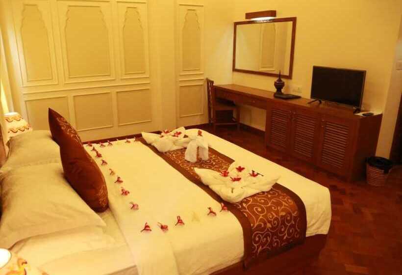 اتاق لوکس, Gracious Bagan