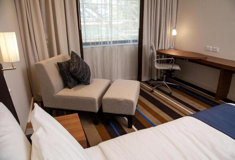 Standard Room Superior Floor, Holiday Inn Express Port Moresby By Ihg
