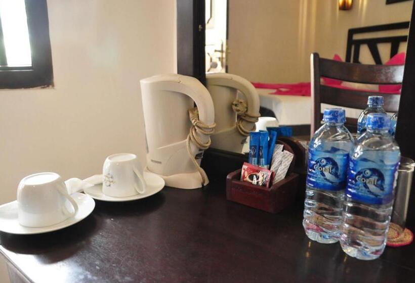 اتاق لوکس با چشم‌انداز دریا, La Veranda Di Serena