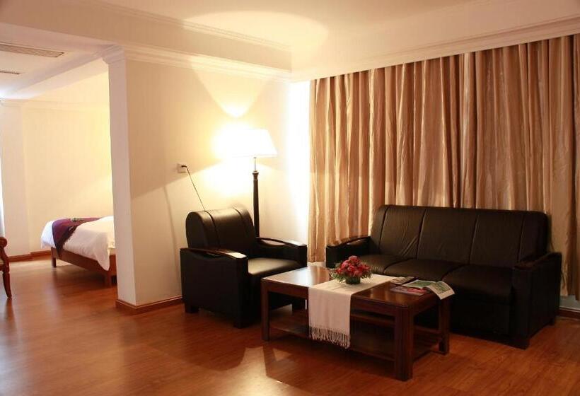 سوییت, Lux Riverside Hotel & Apartment