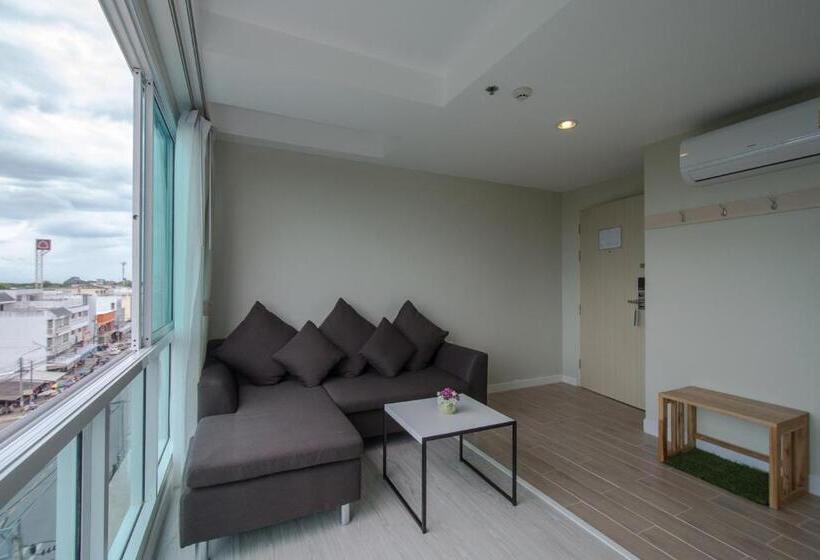 سوییت جونیور, Prachuap Grand