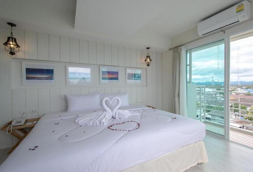 سوئیت با وان آب گرم, Prachuap Grand