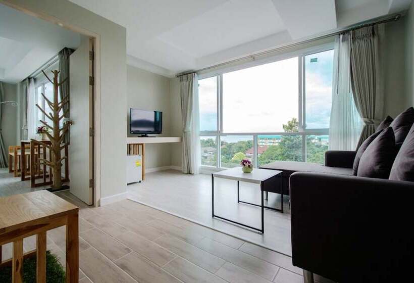 سوییت جونیور, Prachuap Grand
