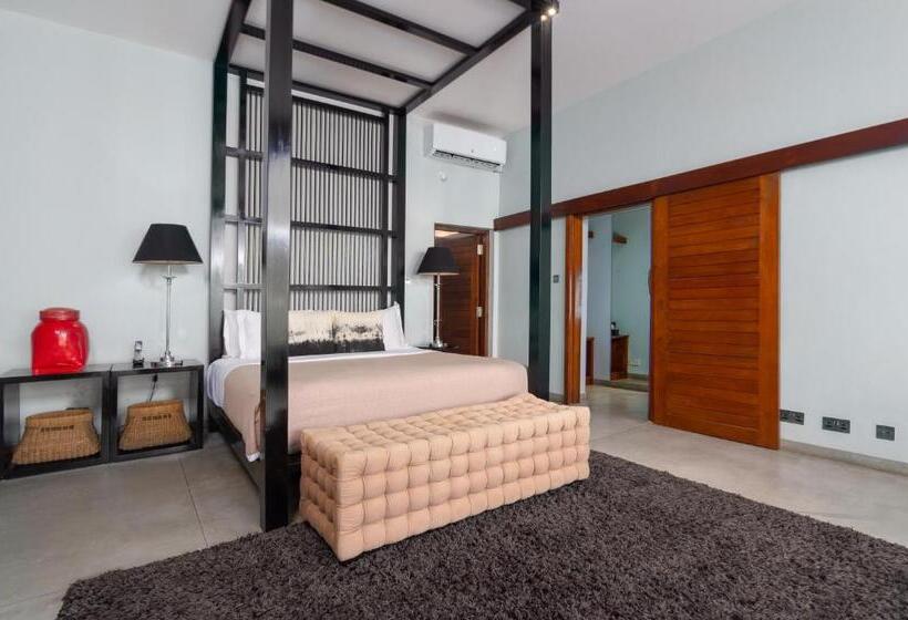 سوییت اجرایی, W15 Weligama