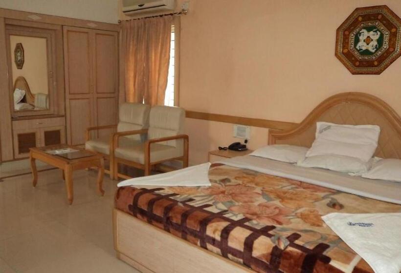 سوییت, Kishkinda Heritage Resort