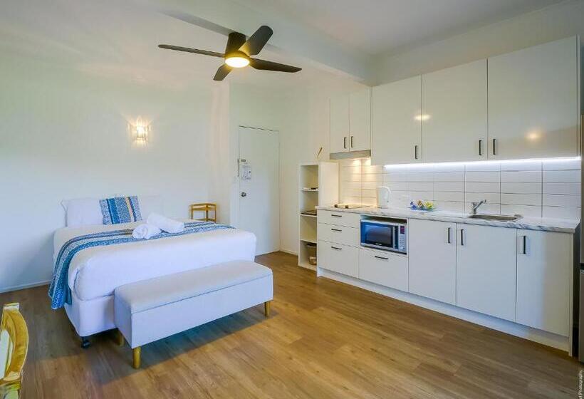 استودیوی لوکس, Boat Harbour Studio Apartments And Villas