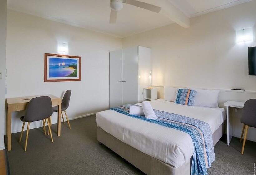 Deluxe Studio, Boat Harbour Studio Apartments And Villas