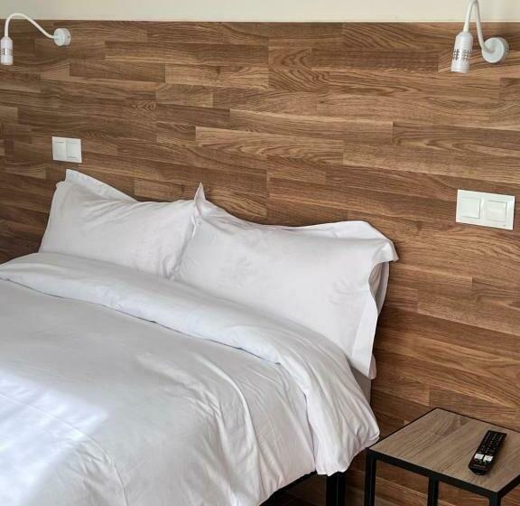 استودیو خانوادگی, Apartahotel Golden Alcalá