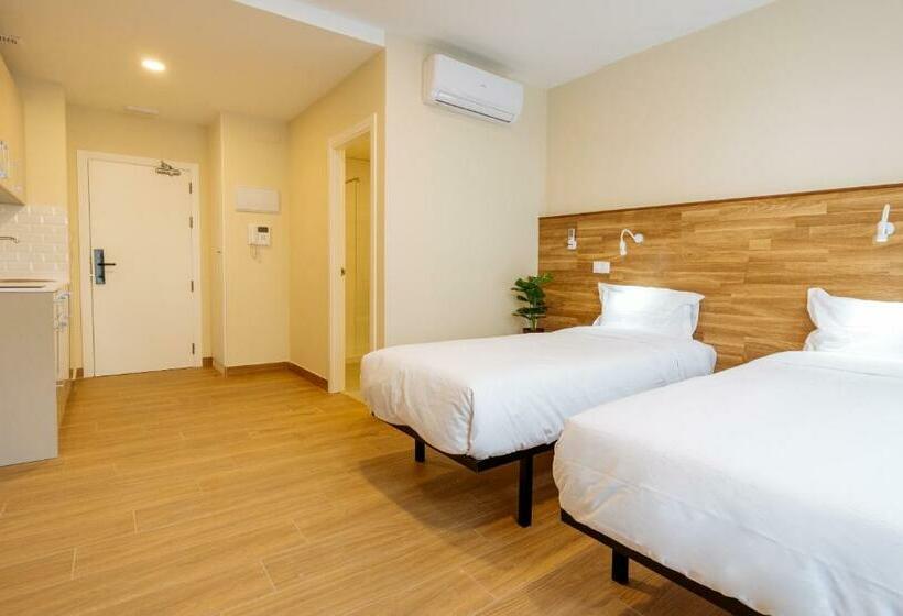 استودیو خانوادگی, Apartahotel Golden Alcalá