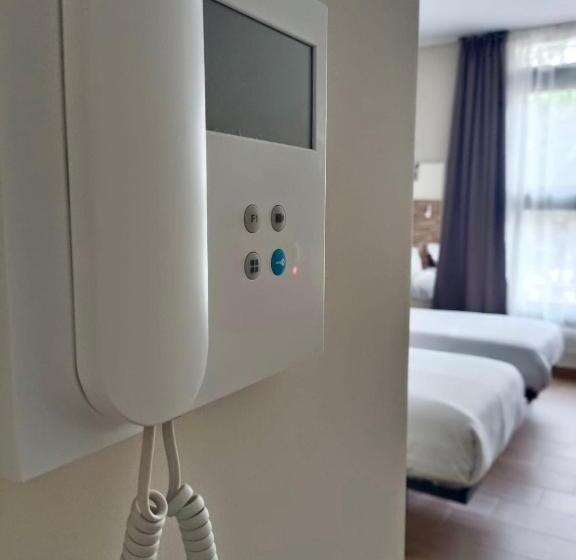 استودیو خانوادگی, Apartahotel Golden Alcalá