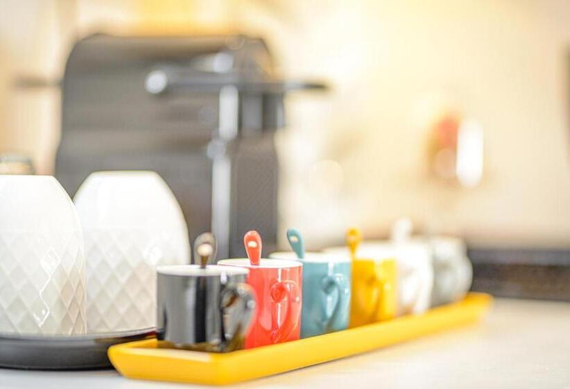 ویلای یک اتاق خوابه با استخر شنا, Amoramelia Suites