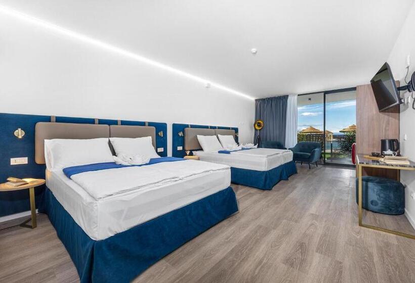 اتاق سوپریور چهار تخته, Resort Del Mar Emotion