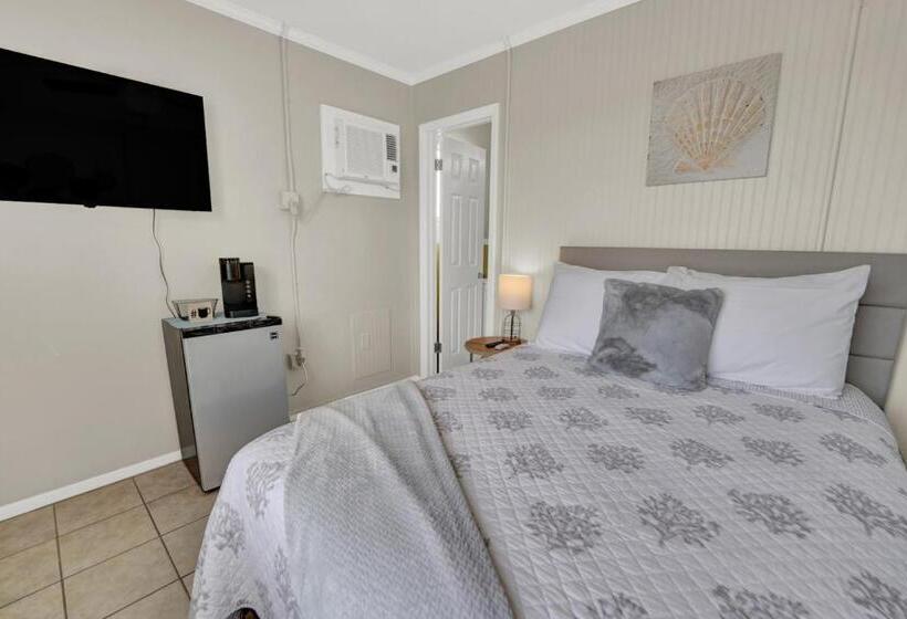 اتاق عادی, Sea Foam Suites