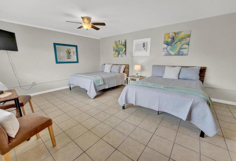 اتاق لوکس, Sea Foam Suites