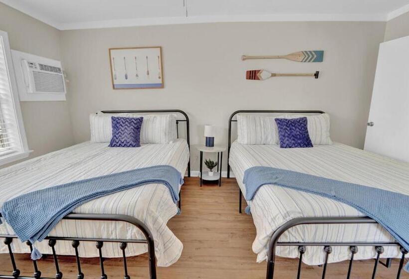 اتاق استاندارد اینتریور, Sea Foam Suites