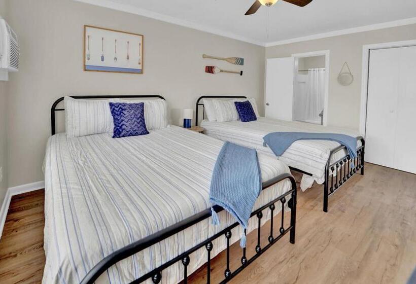 اتاق استاندارد اینتریور, Sea Foam Suites