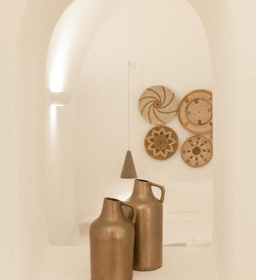 Suite with Terrace, Cydonia Caves