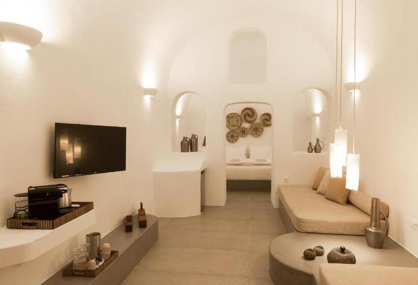 Suite with Terrace, Cydonia Caves