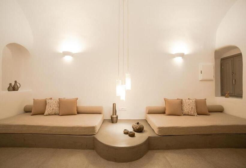 Suite with Terrace, Cydonia Caves