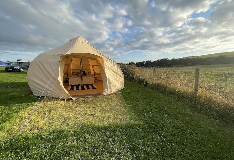 کابین, Impeccable 1 Bed Bell Tent Near Holyhead