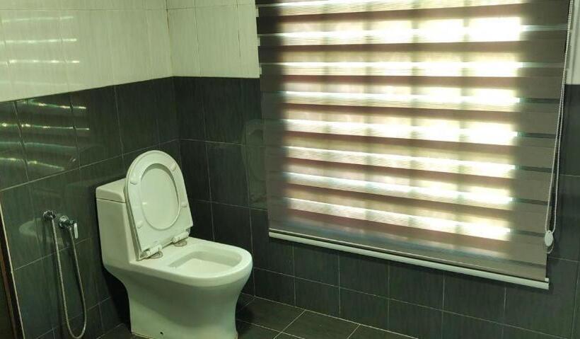 سوییت, Captain S Cabin Resort   Naval Heritage