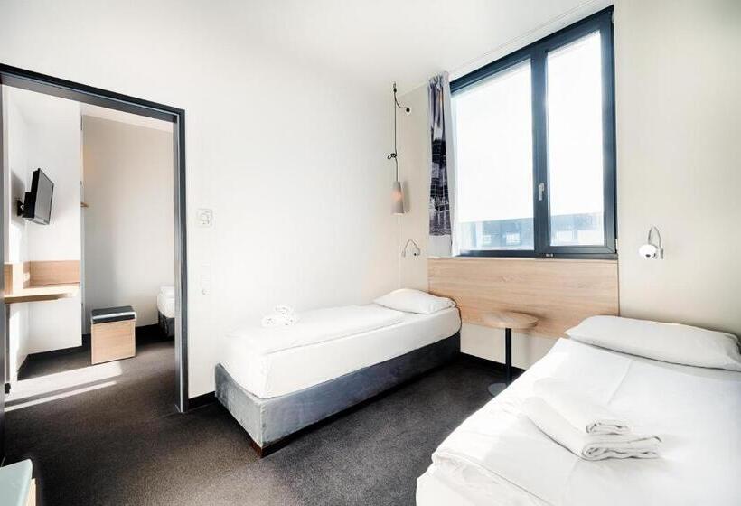 اتاق خانوادگی, B&b Hotel München Trudering
