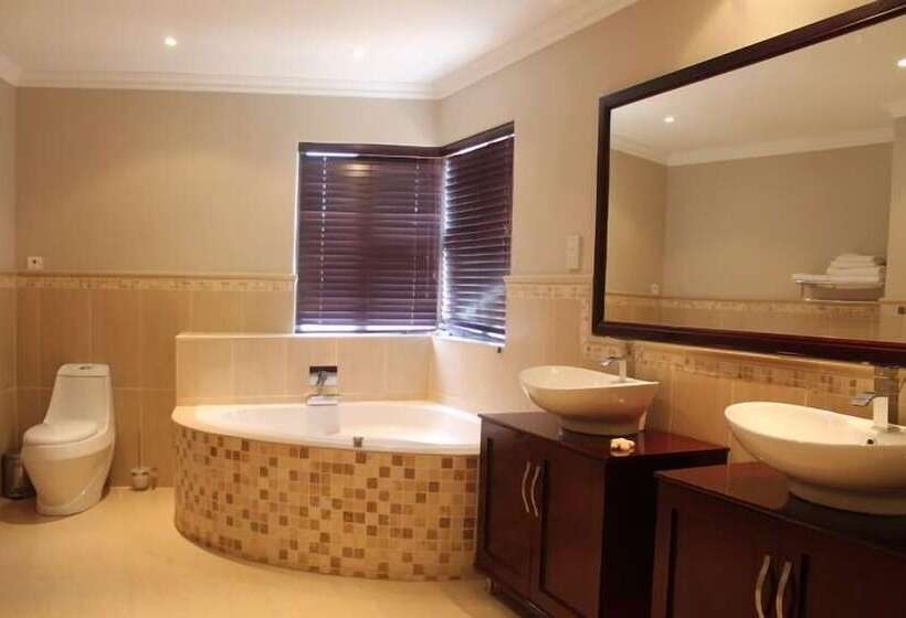 اتاق پرمیوم, The Capital Guest House