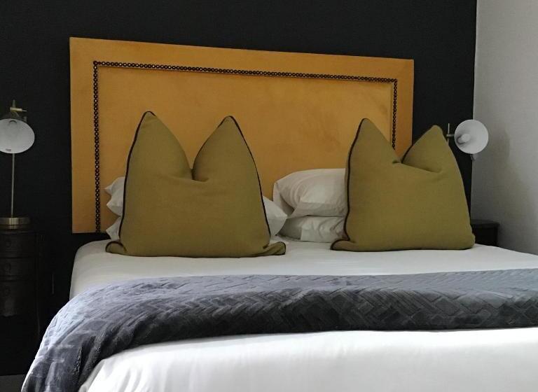 آپارتمان 1 خوابه با چشم‌انداز باغ, The Capital Guest House