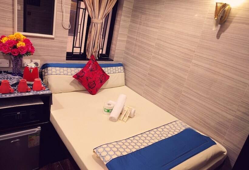اتاق استاندارد یک نفره, Dhillon Hotel   Hostel