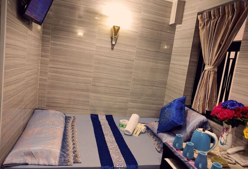 اتاق استاندارد یک نفره, Dhillon Hotel   Hostel